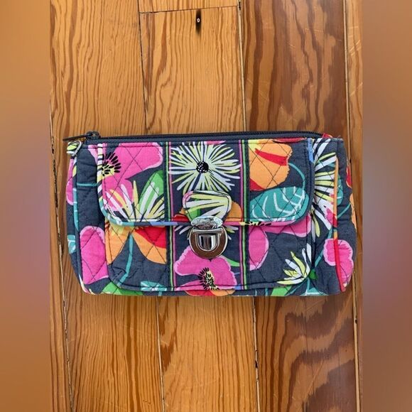 Vera Bradley Bag - Picture 1 of 7